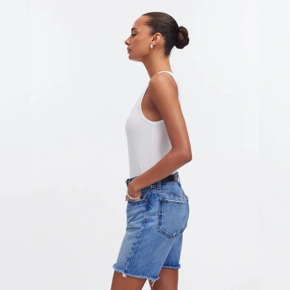 NWOT Madewell Long Denim Shorts in Pedersen Wash - 25